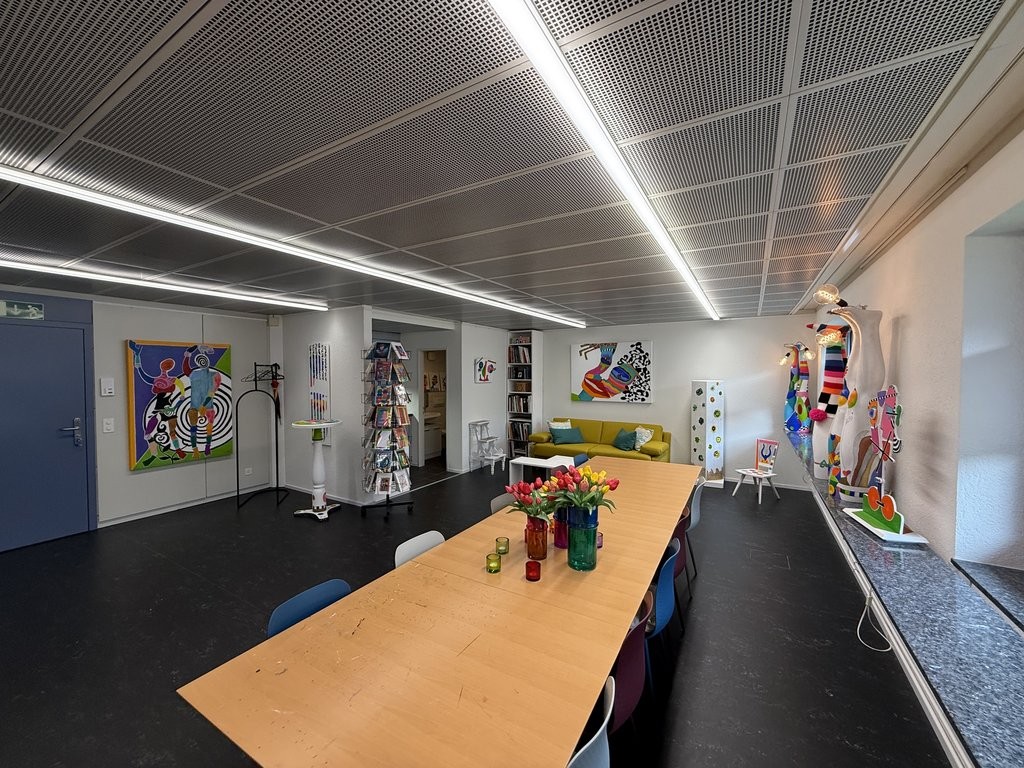 91m² office