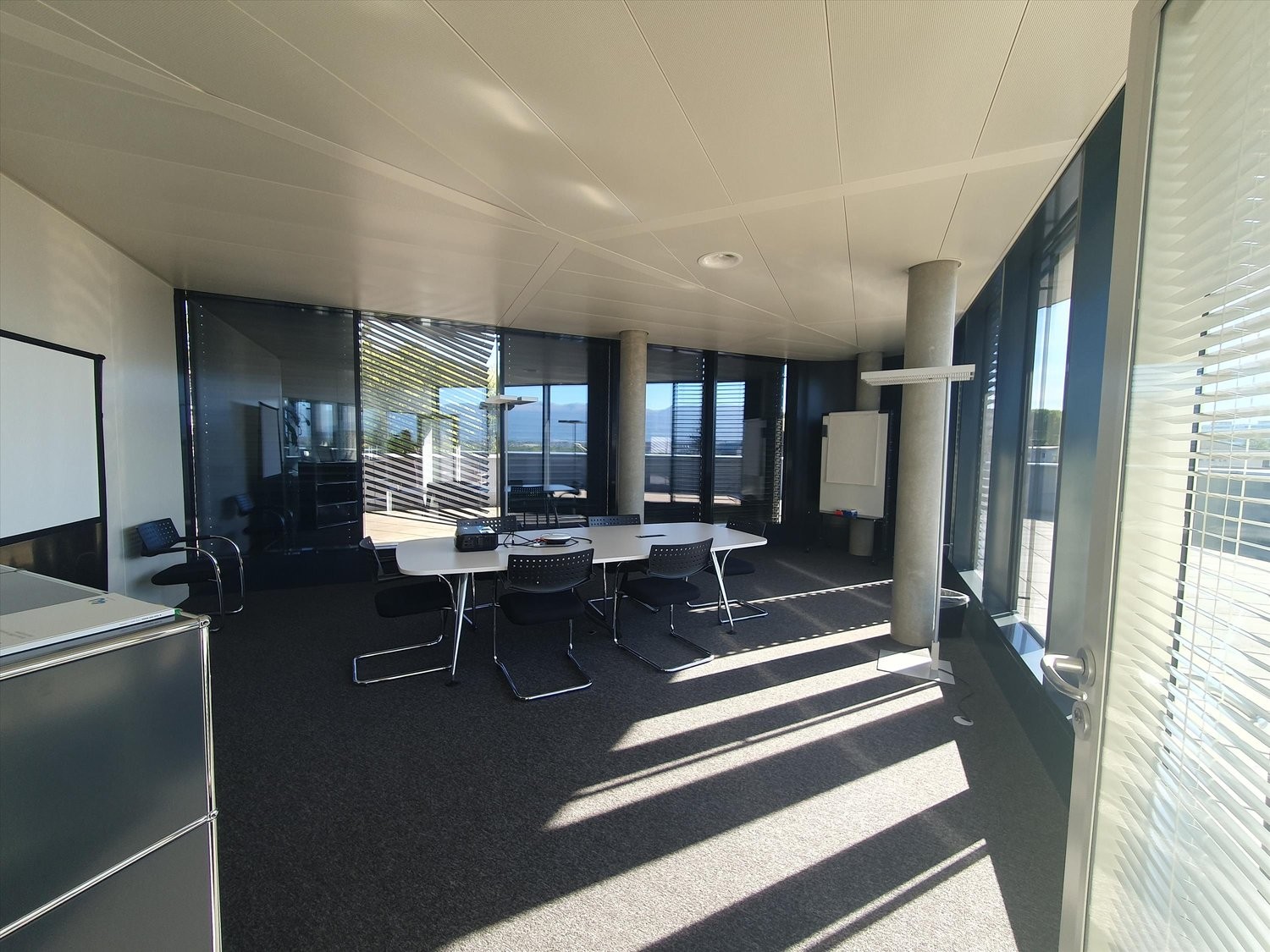 194m² office