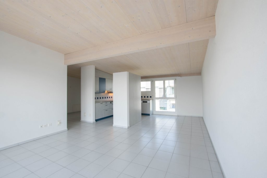 5 rooms apartment