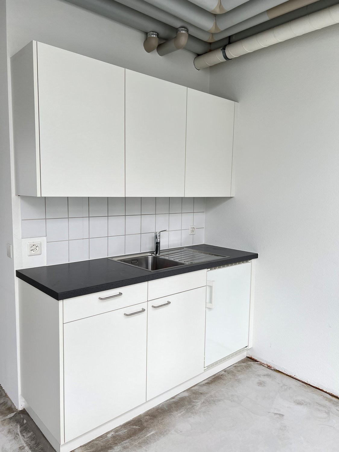 61m² office