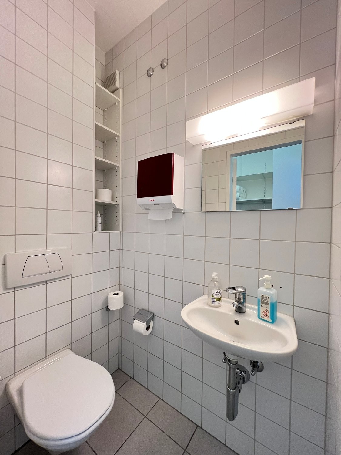 61m² office