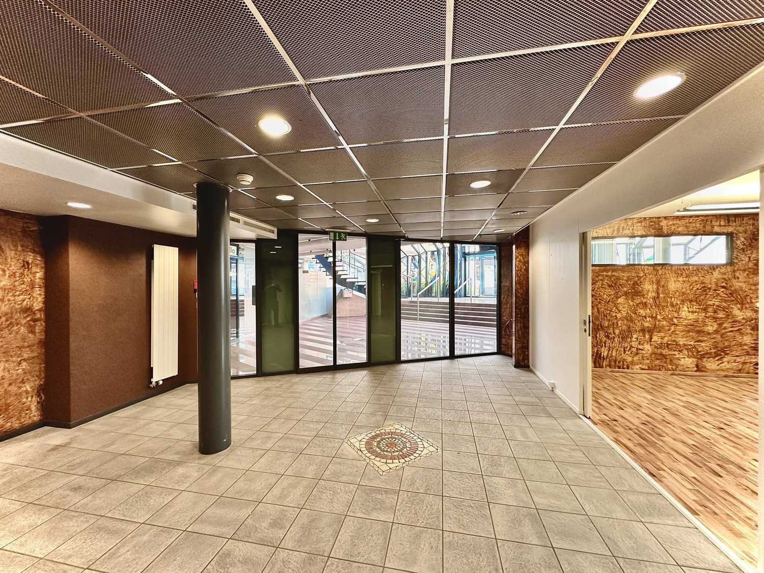 180m² Büro
