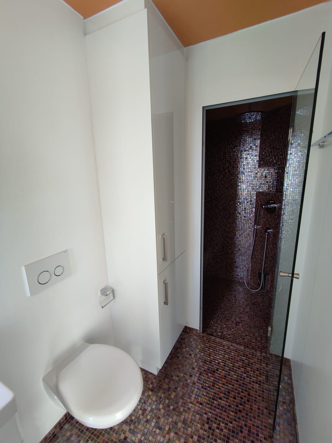 10 rooms single house