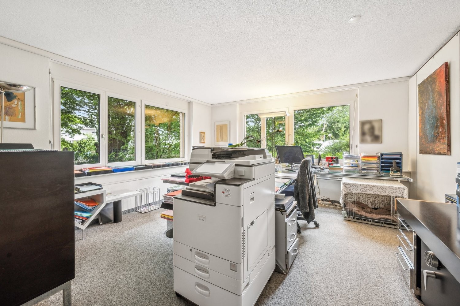 109m² office