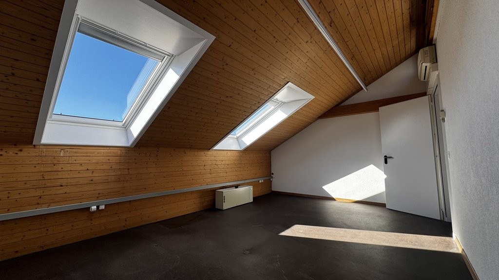 149m² office