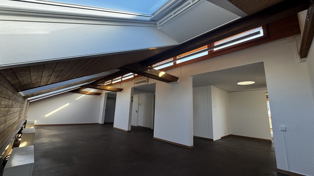 149m² office