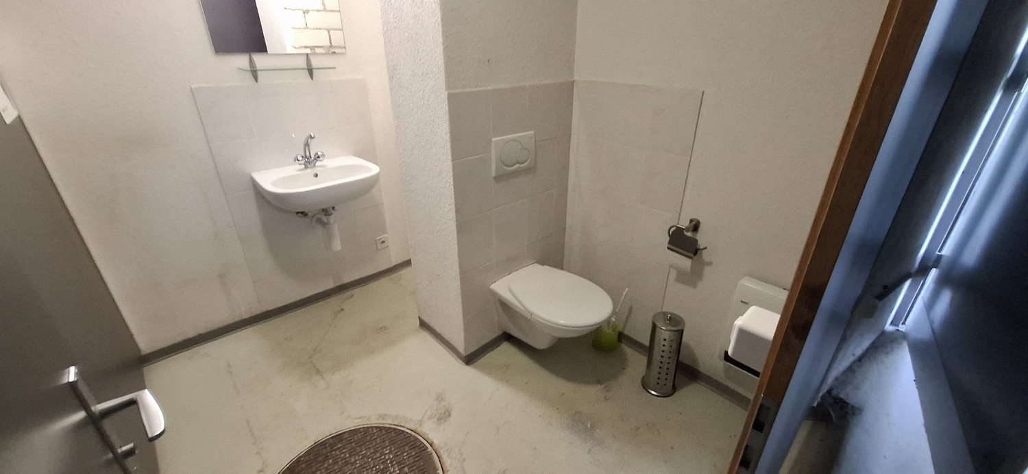 60-60m² commerciale