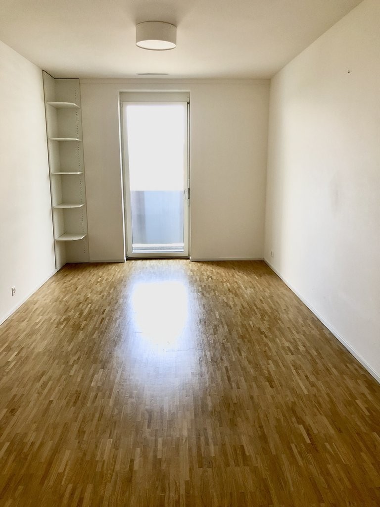 5 rooms apartment