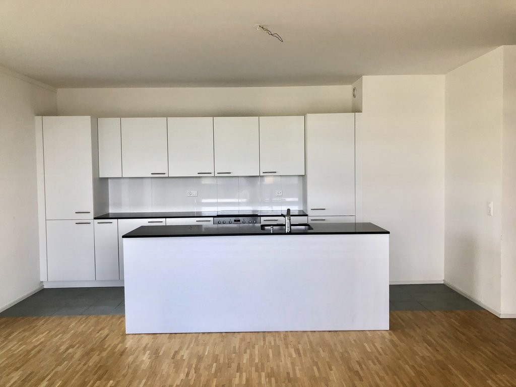 5 rooms apartment