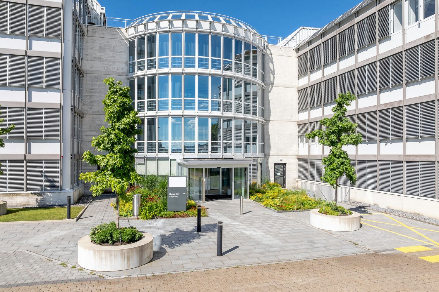 110m² office