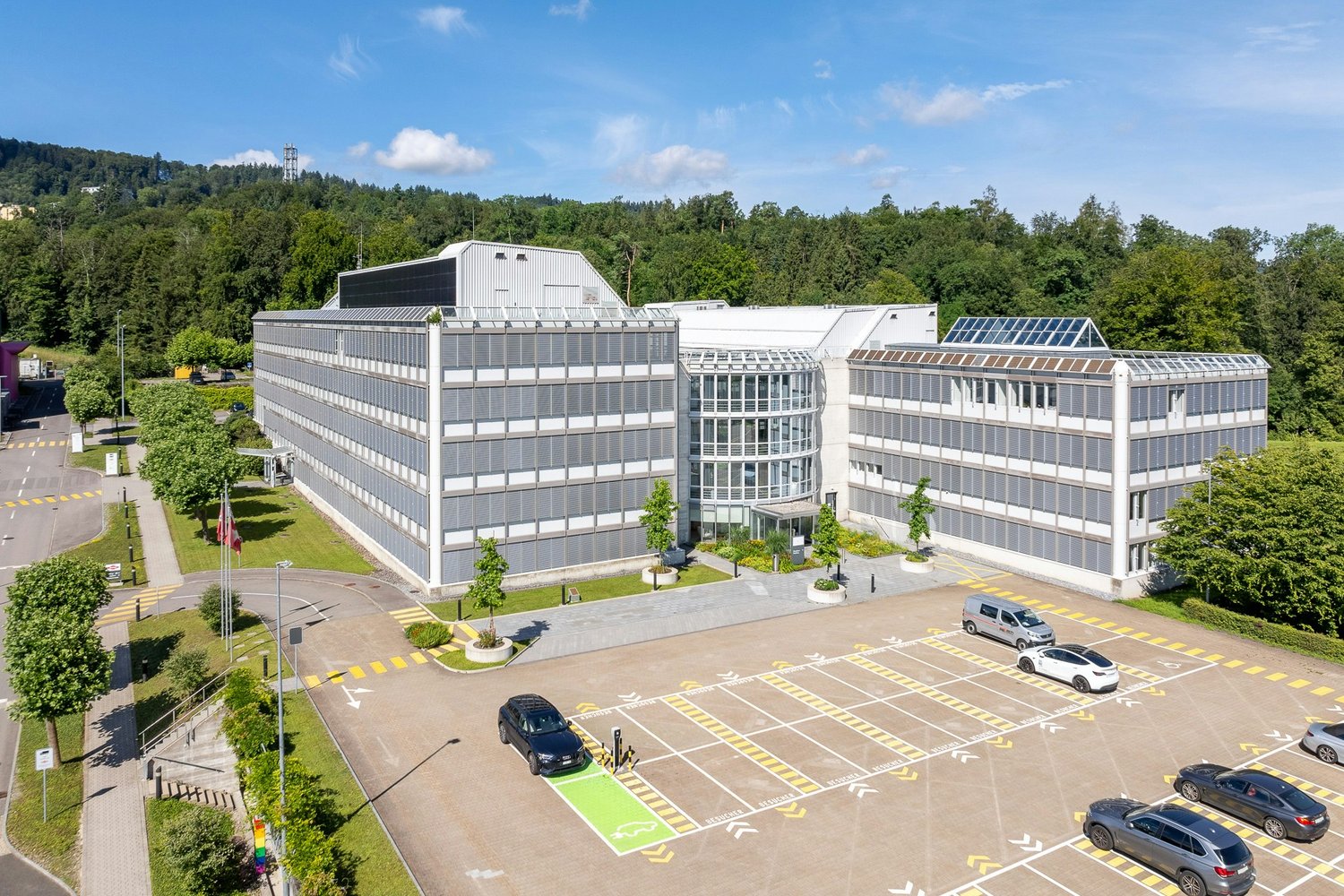 110m² office