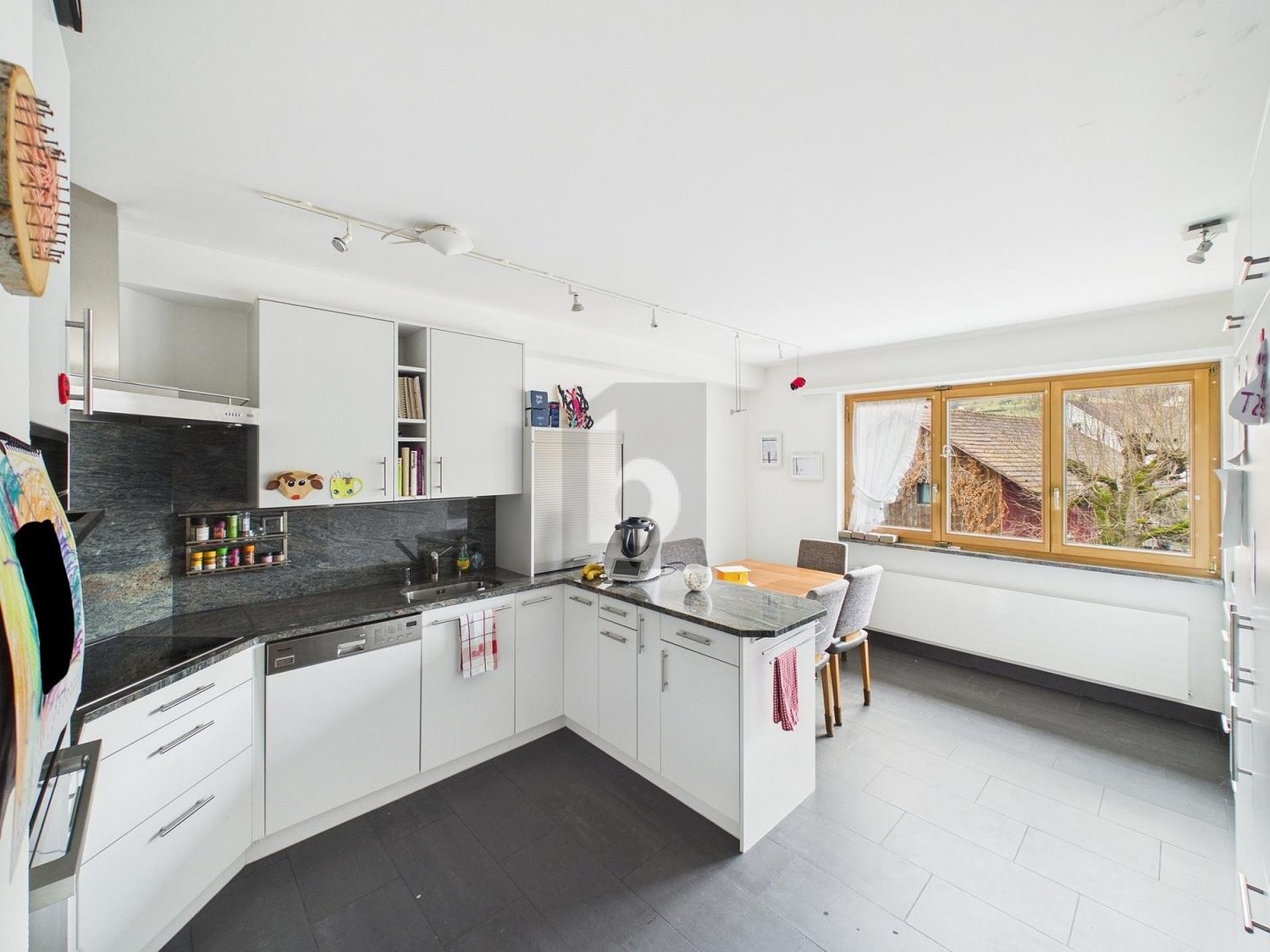 4 ½ rooms apartment