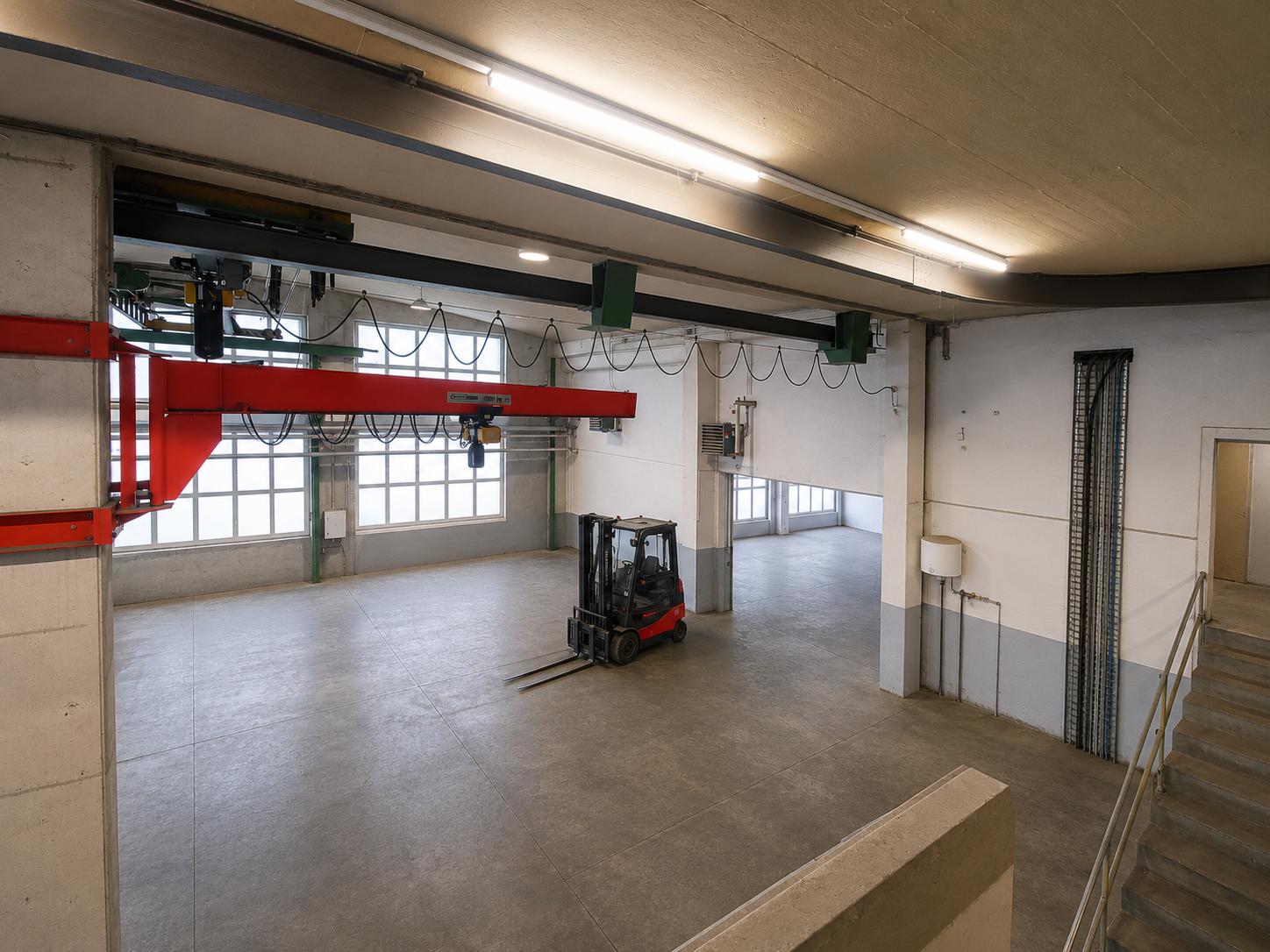 760m² commercial