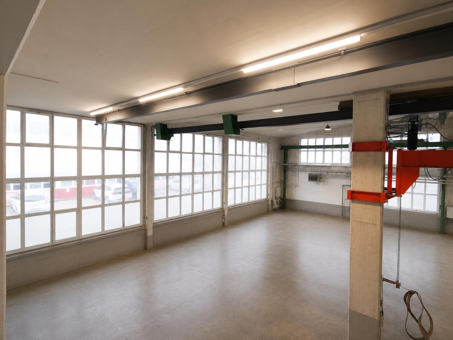 760m² commercial