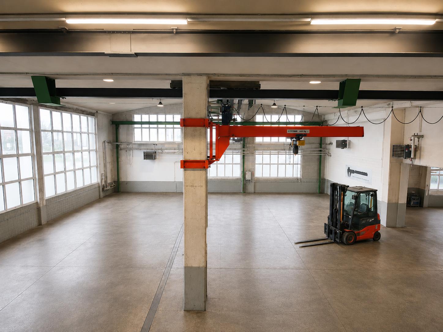 760m² commercial