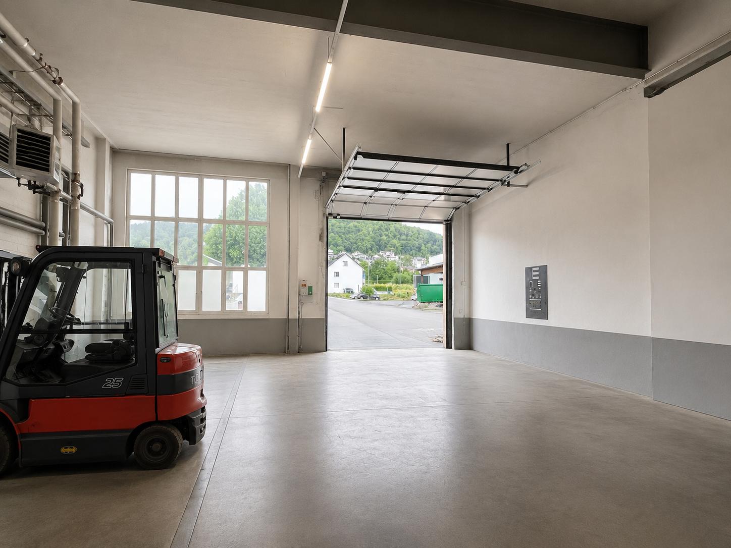 760m² commercial