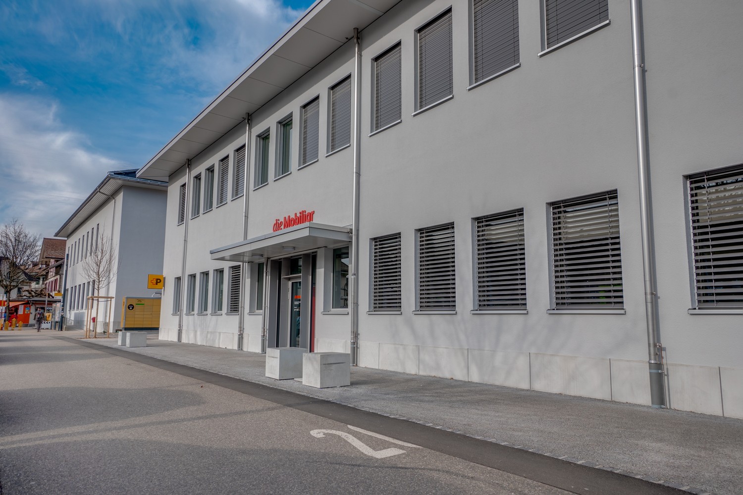145m² office