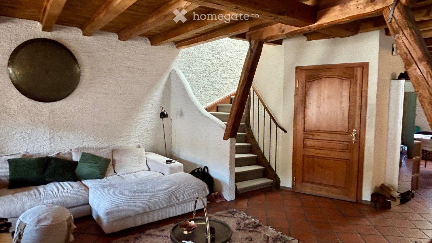 5 rooms apartment