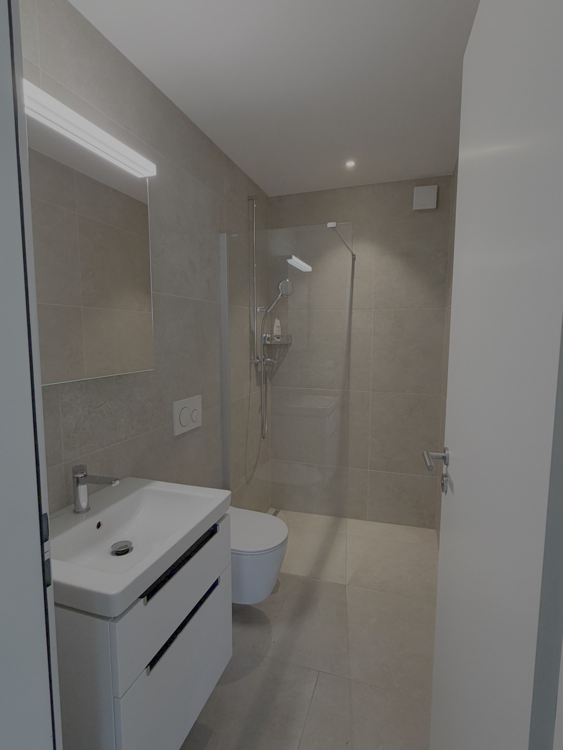 1800m² commerciale