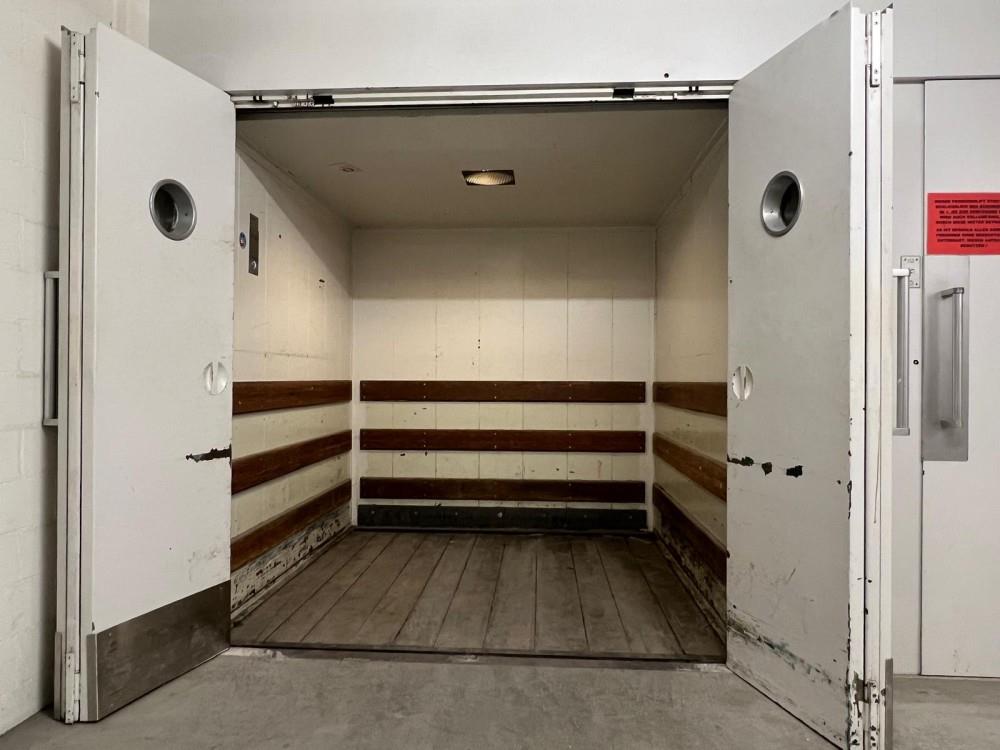Local de stockage de 400m²