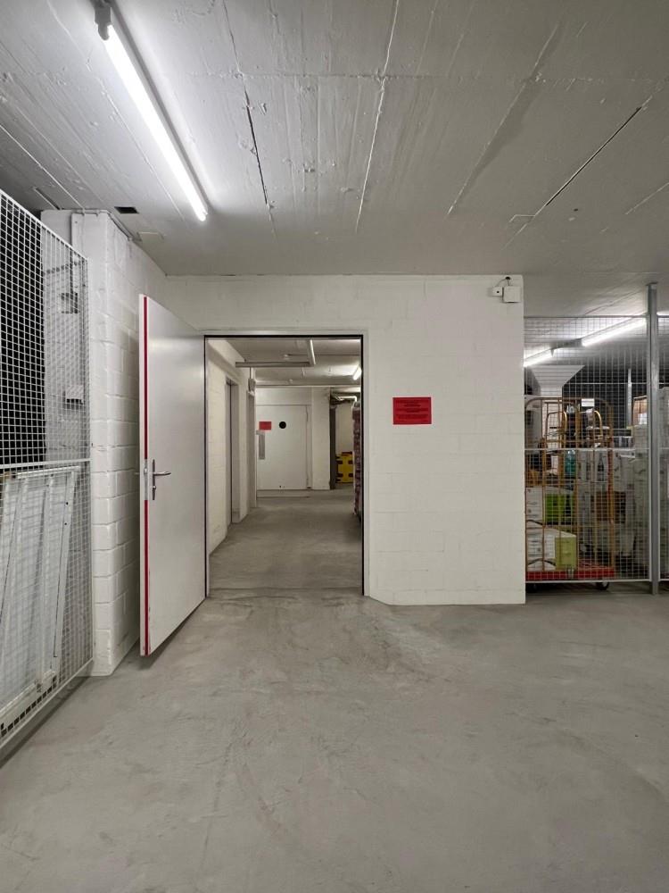 Local de stockage de 400m²