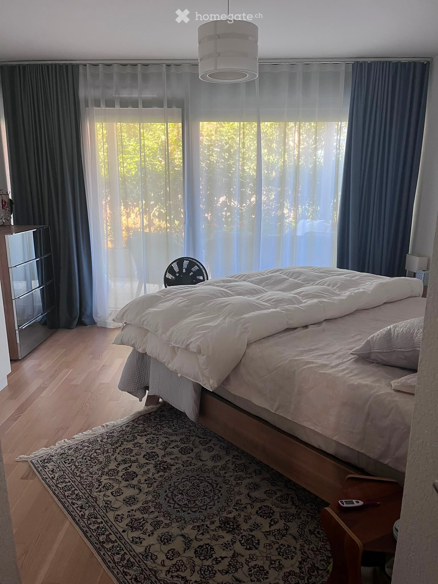 5 rooms apartment