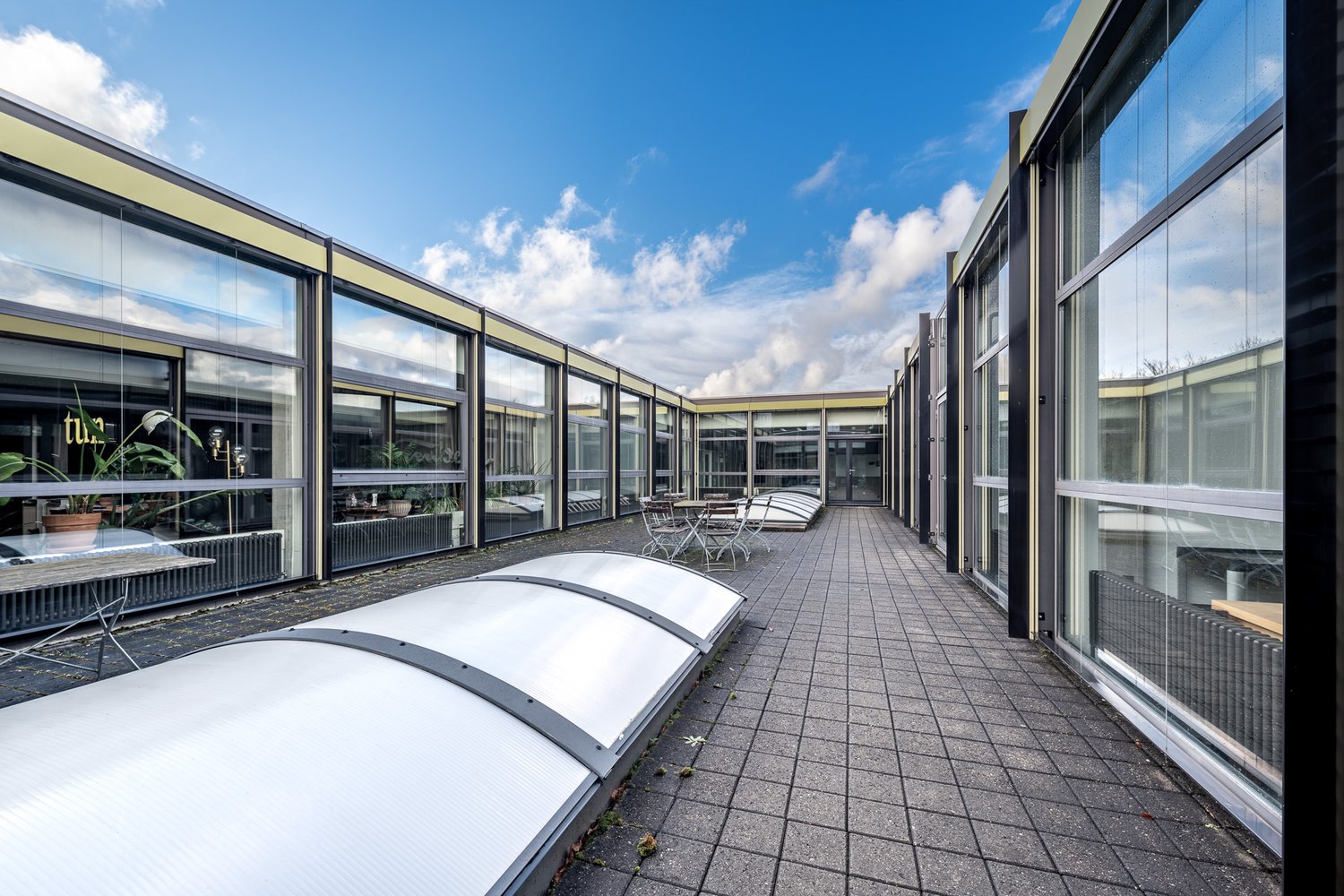 Bureau de 300m²