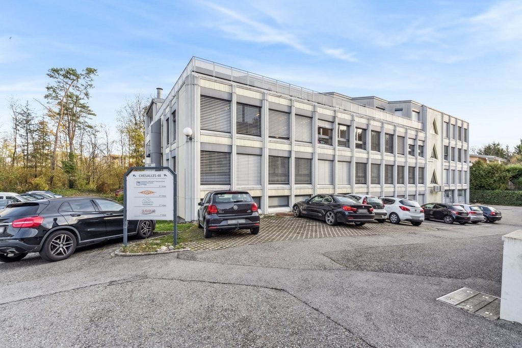 570m² office