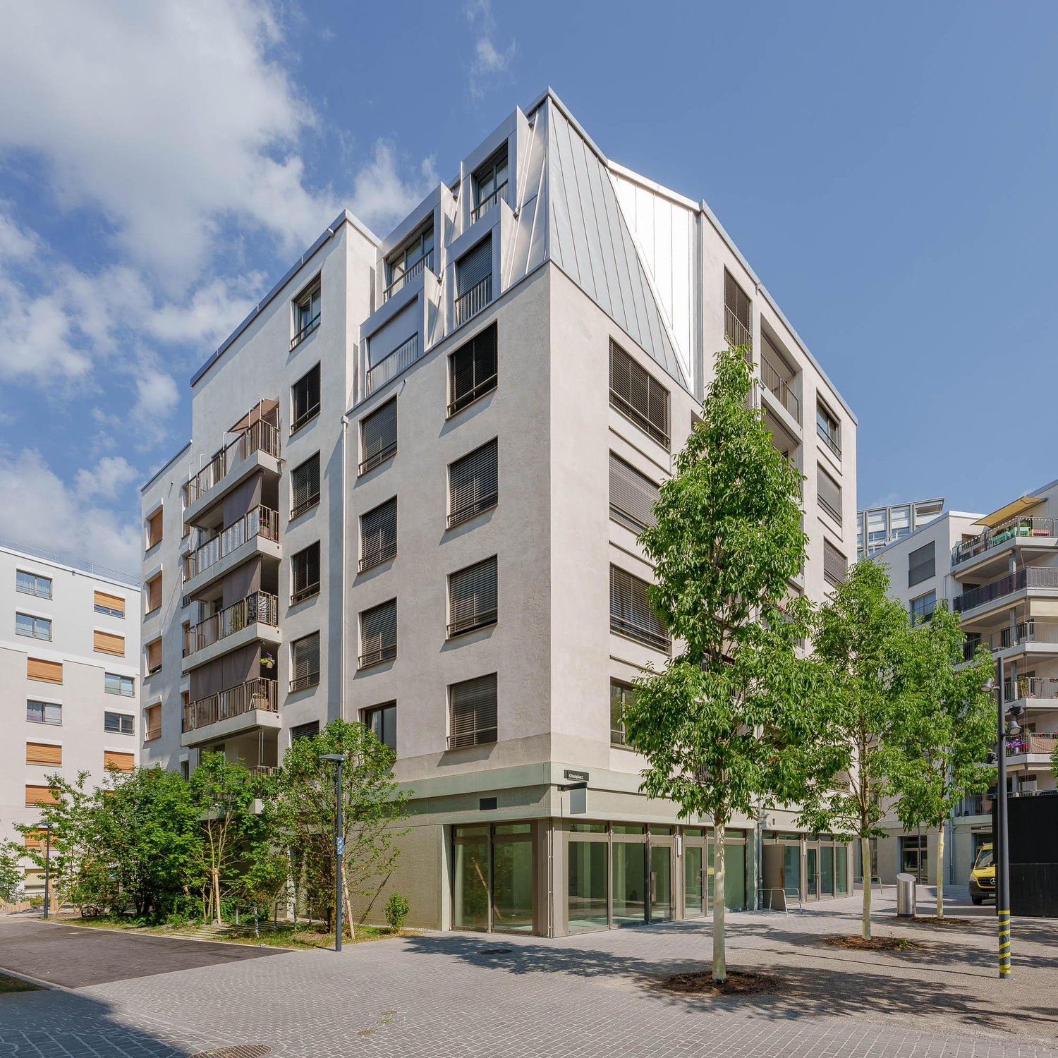 38m² commercial