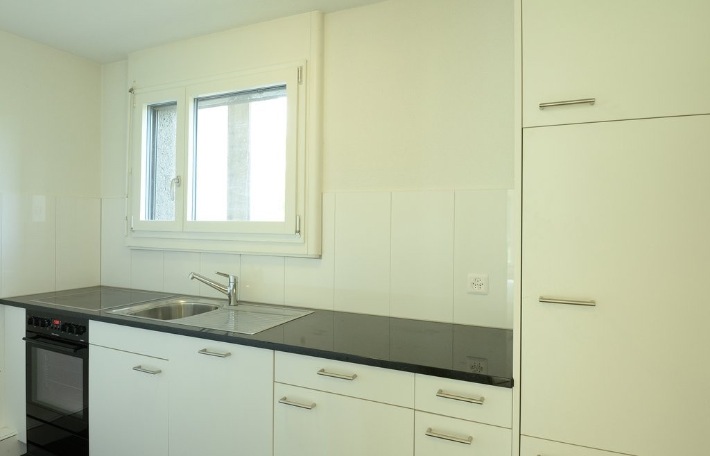 106m² commercial