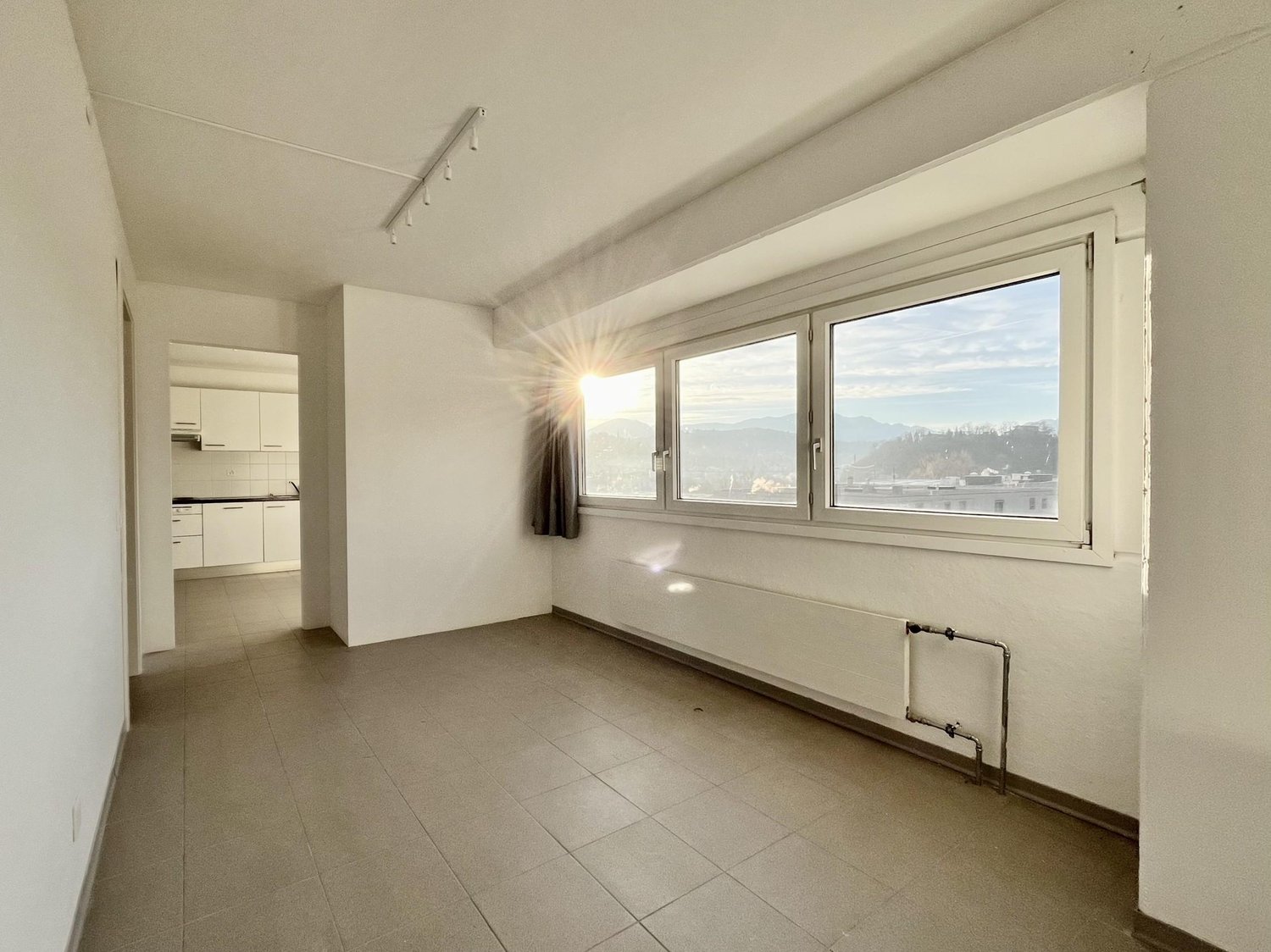 70m² living / commercial building