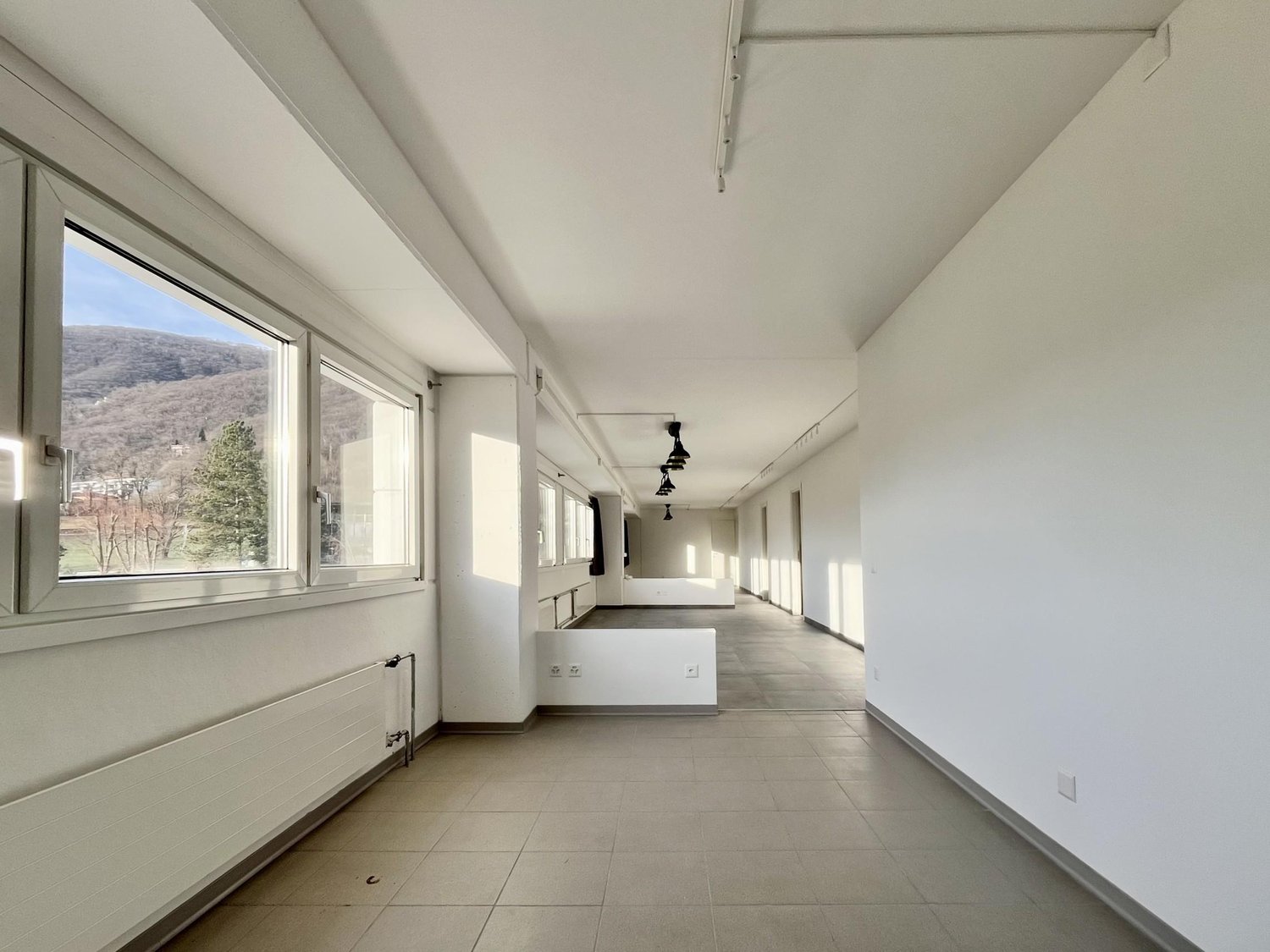 70m² living / commercial building