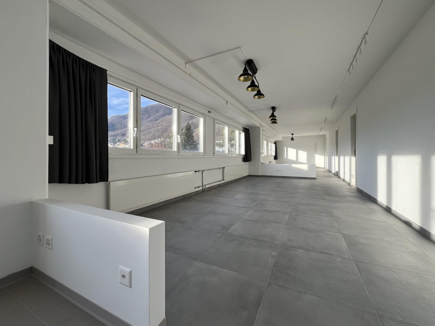70m² living / commercial building