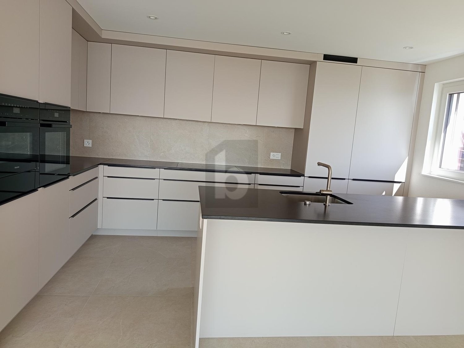 6 ½ Zimmer Duplex-Haus