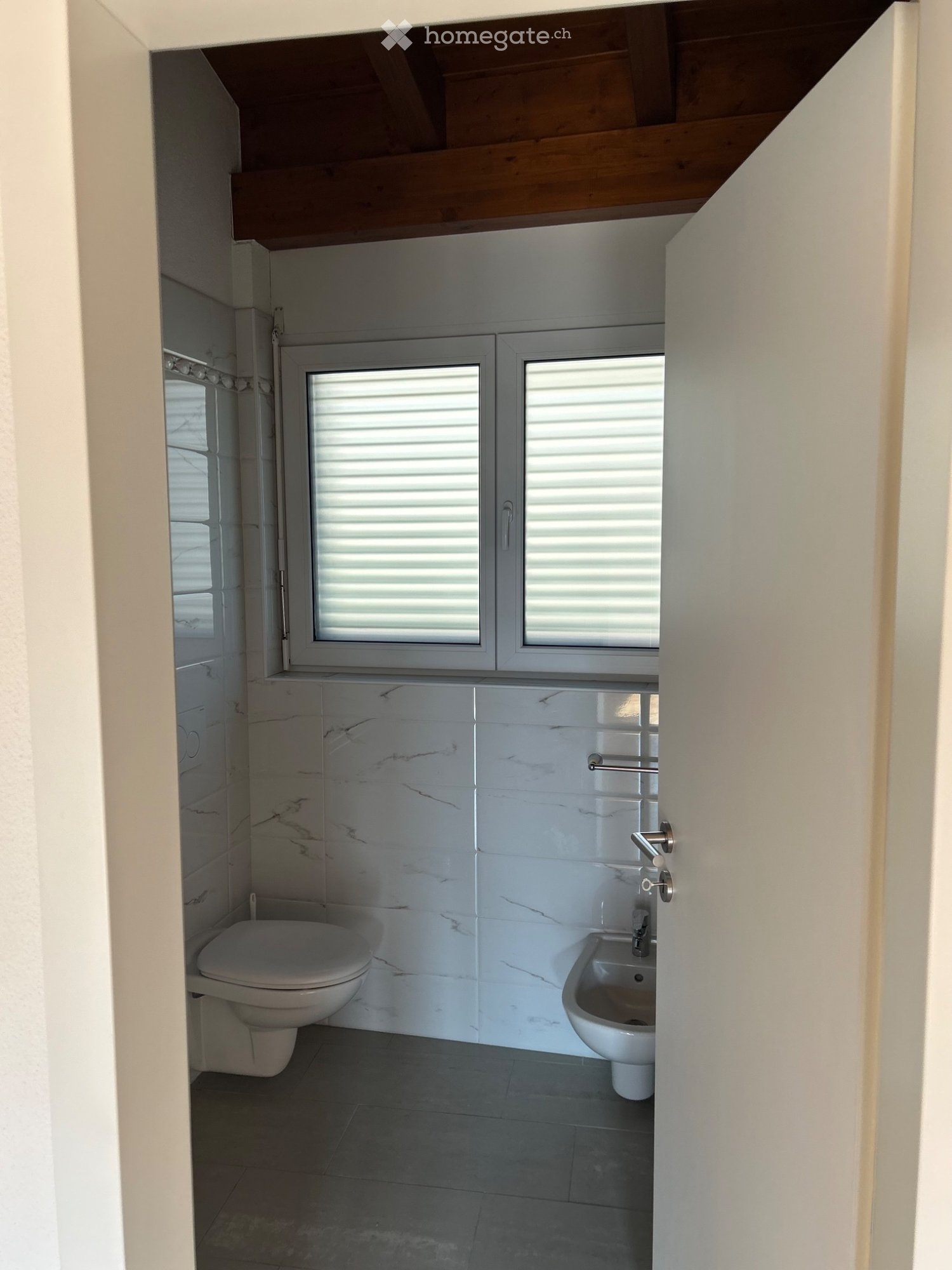 1 room single room