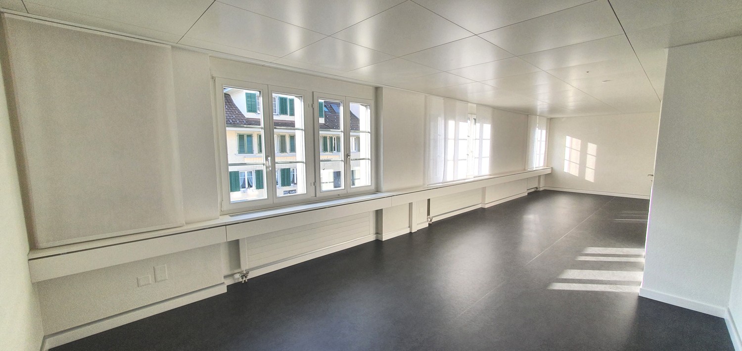 40m² commercial