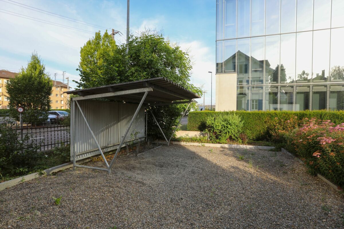 184m² commerciale