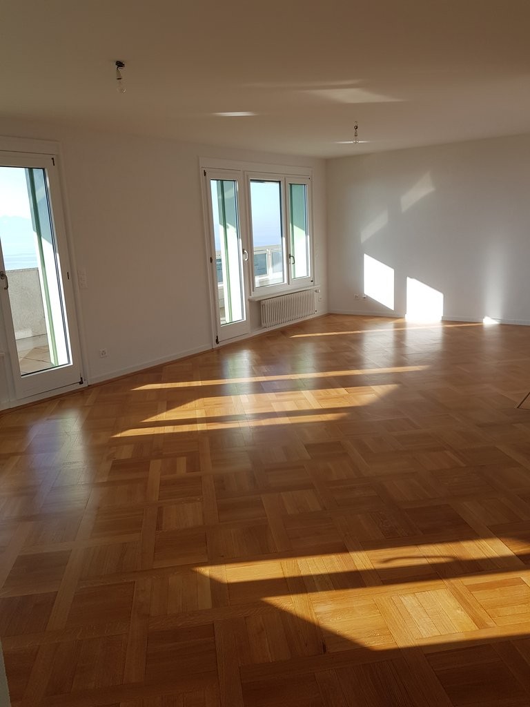 5 rooms apartment