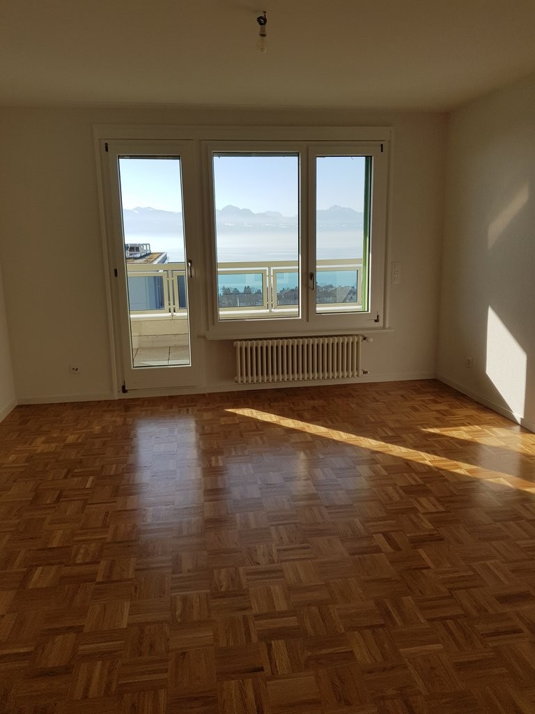 5 rooms apartment