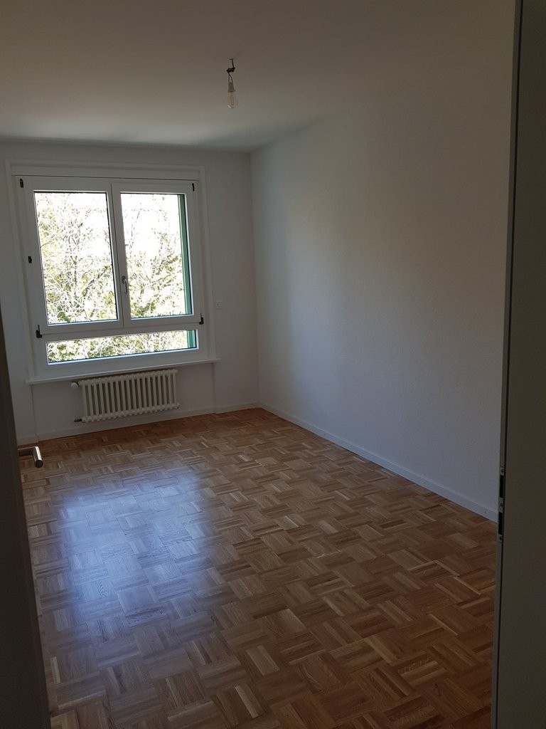 5 rooms apartment