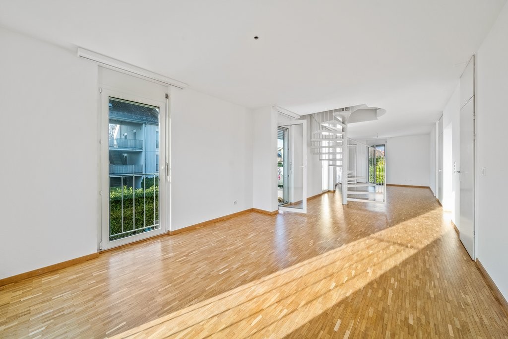 6 rooms apartment