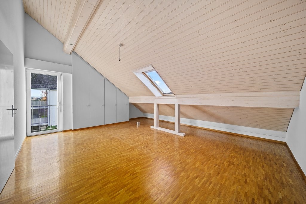 6 rooms apartment