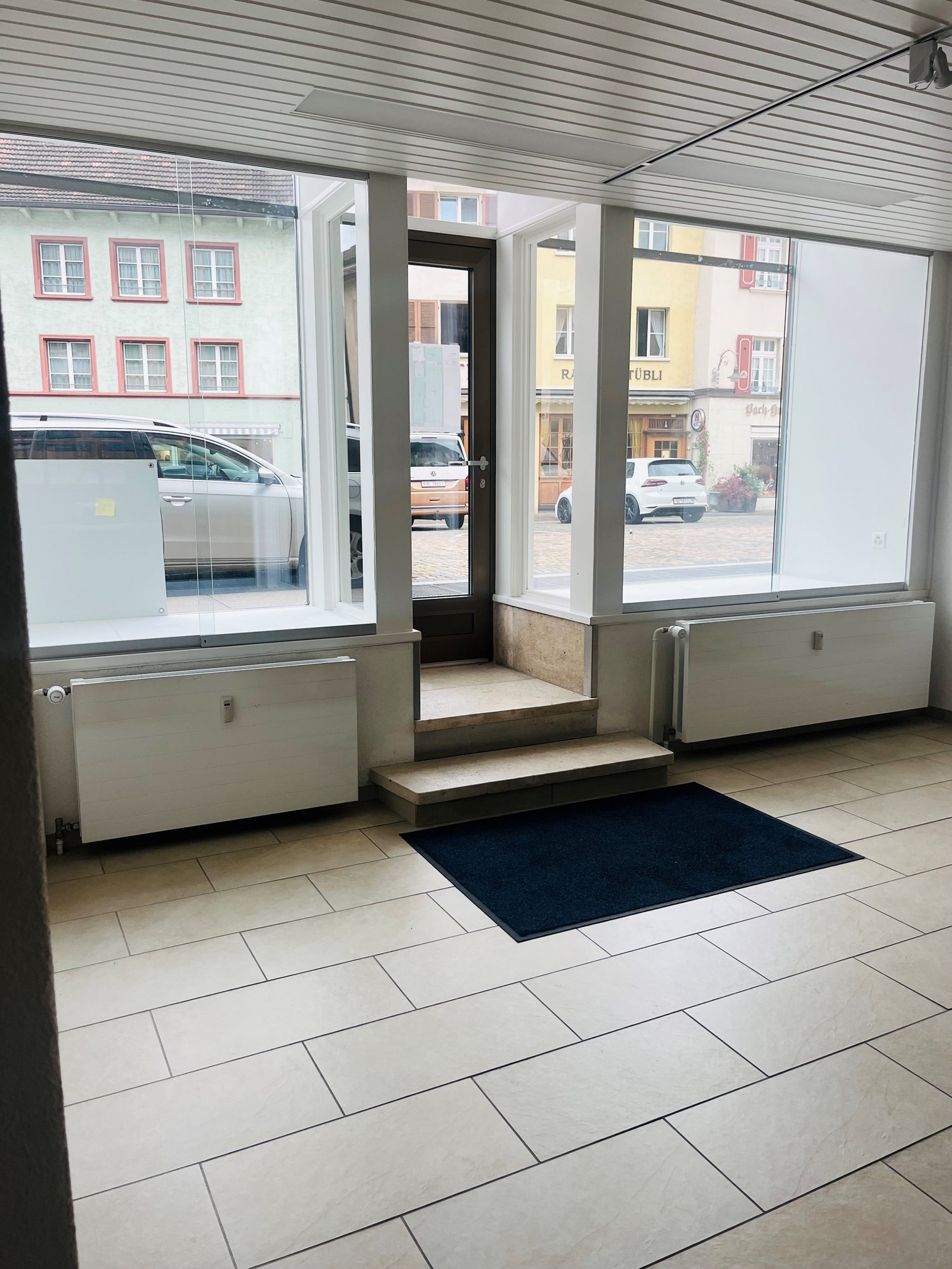 170m² commerciale