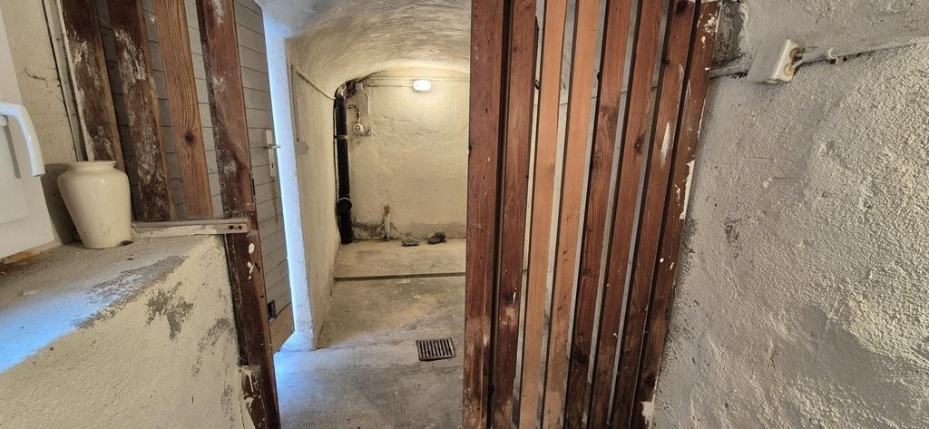23m² storage room