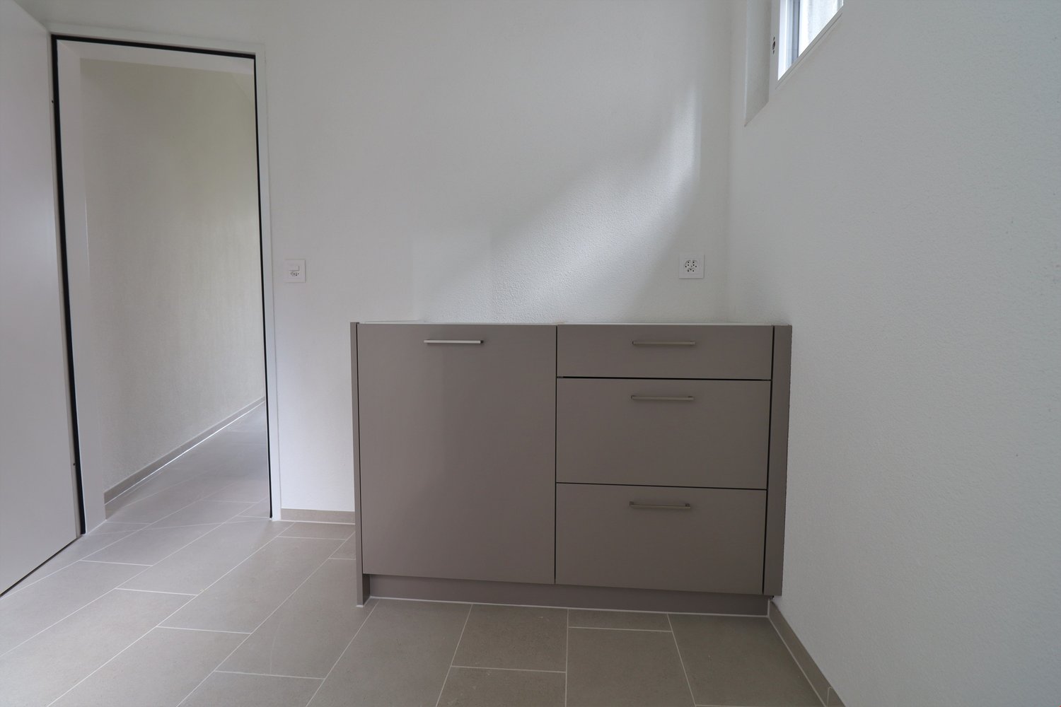 122m² commercial