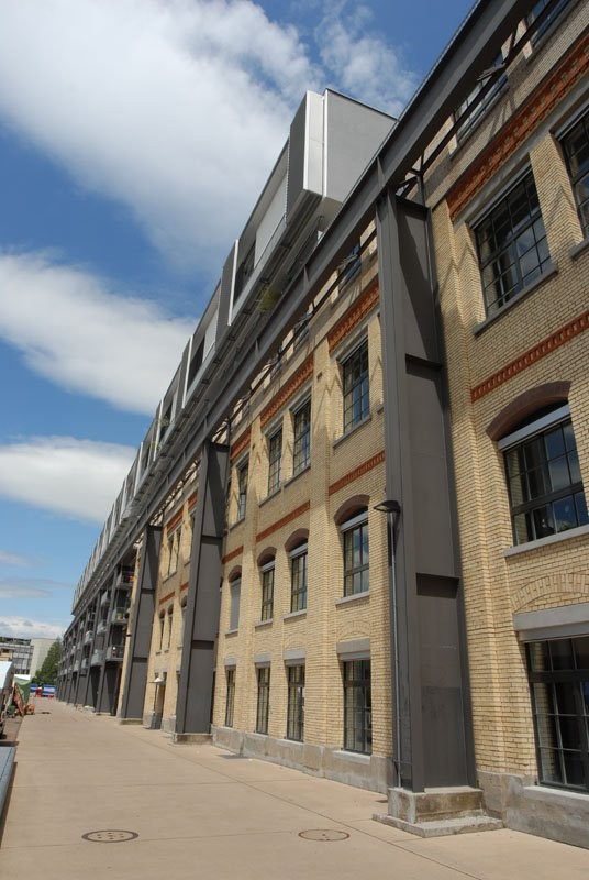 139m² commercial