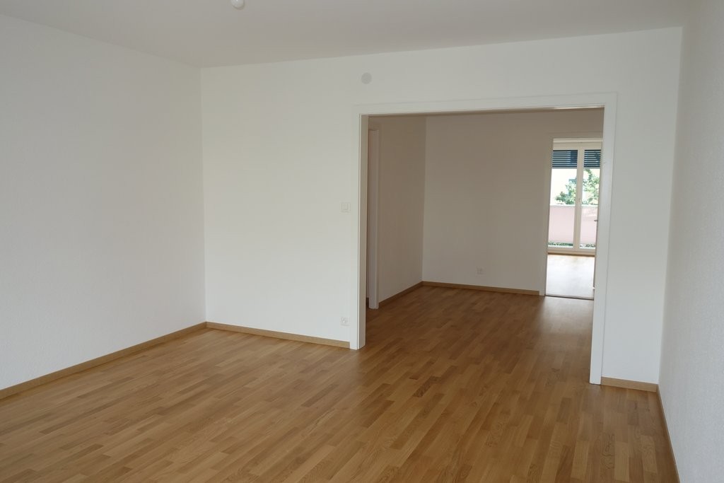 5 rooms apartment