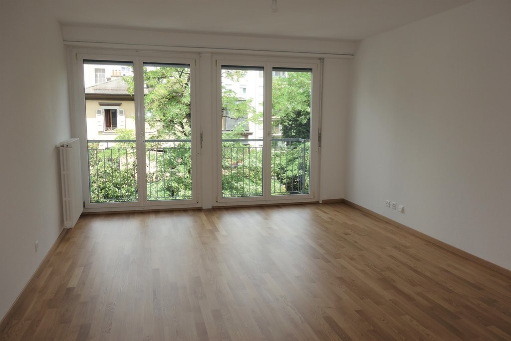 5 rooms apartment