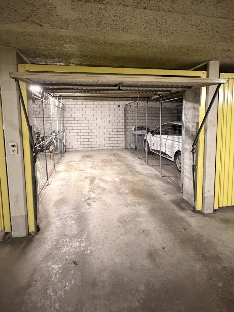 Single garage