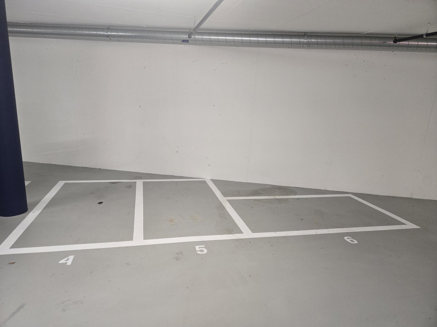 Parcheggio per biciclette coperto